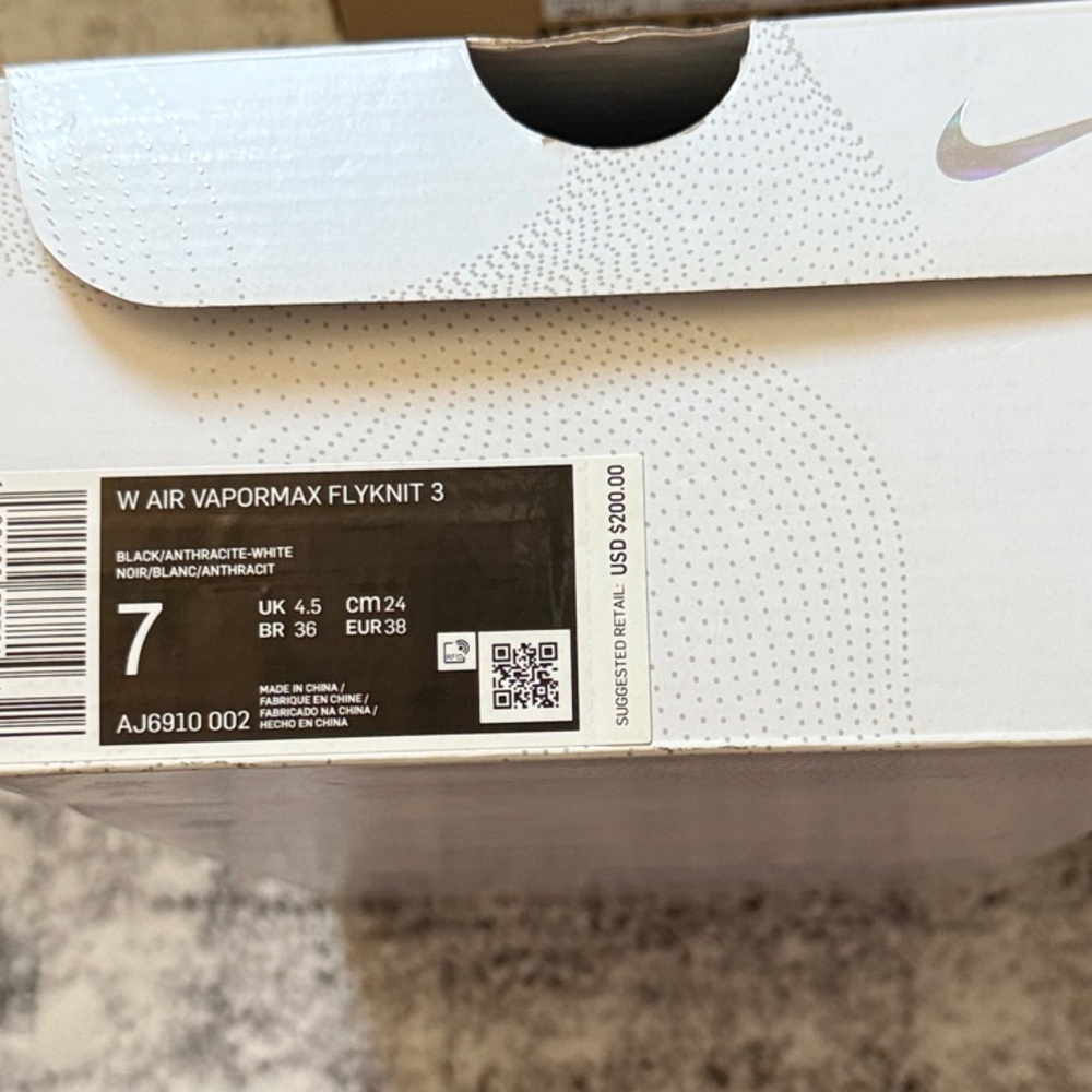 Nike Air Vapormax Flyknit 3 in Black and White